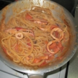 超濃厚 イカわたとフレッシュトマトのパスタ レシピ 作り方 By たけちゃ む 楽天レシピ 超濃厚 イカわたとフレッシュトマトのパスタ レシピ 作り方 By たけちゃ む 楽天レシピ